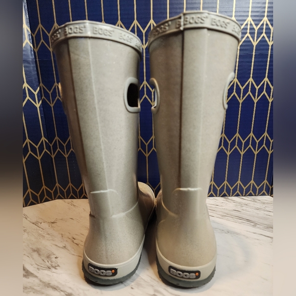 BOGS Kids Rubber Waterproof Rain Boot - Picture 3 of 11